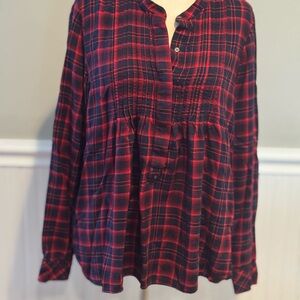 GAP women’s plaid flannel top